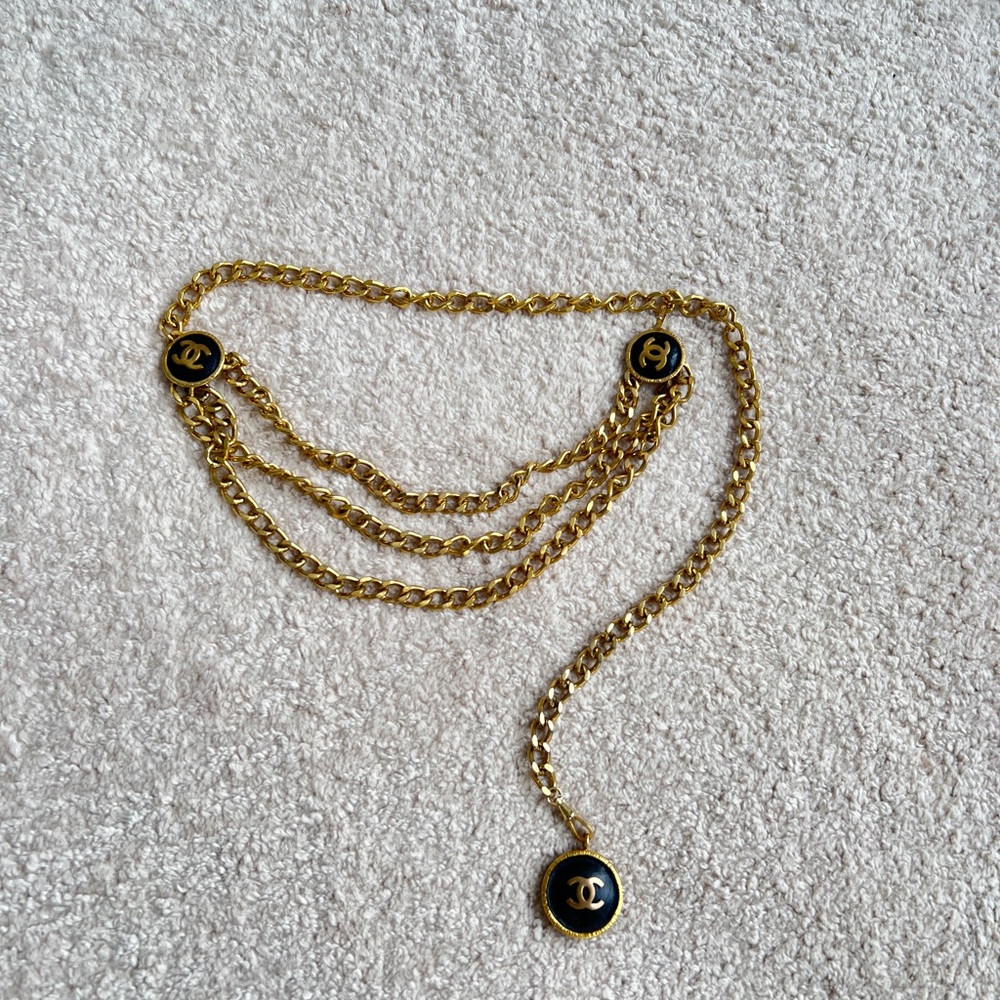 CHANEL authentic fabulous heavy gold plated belt!